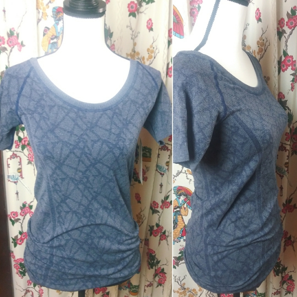Ellen Tracy Active Blue Essential Athletic Top